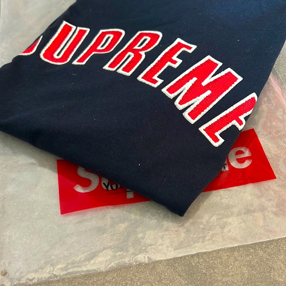 Supreme navy cotton new tee shirt!  Never worn - in bag w tags!